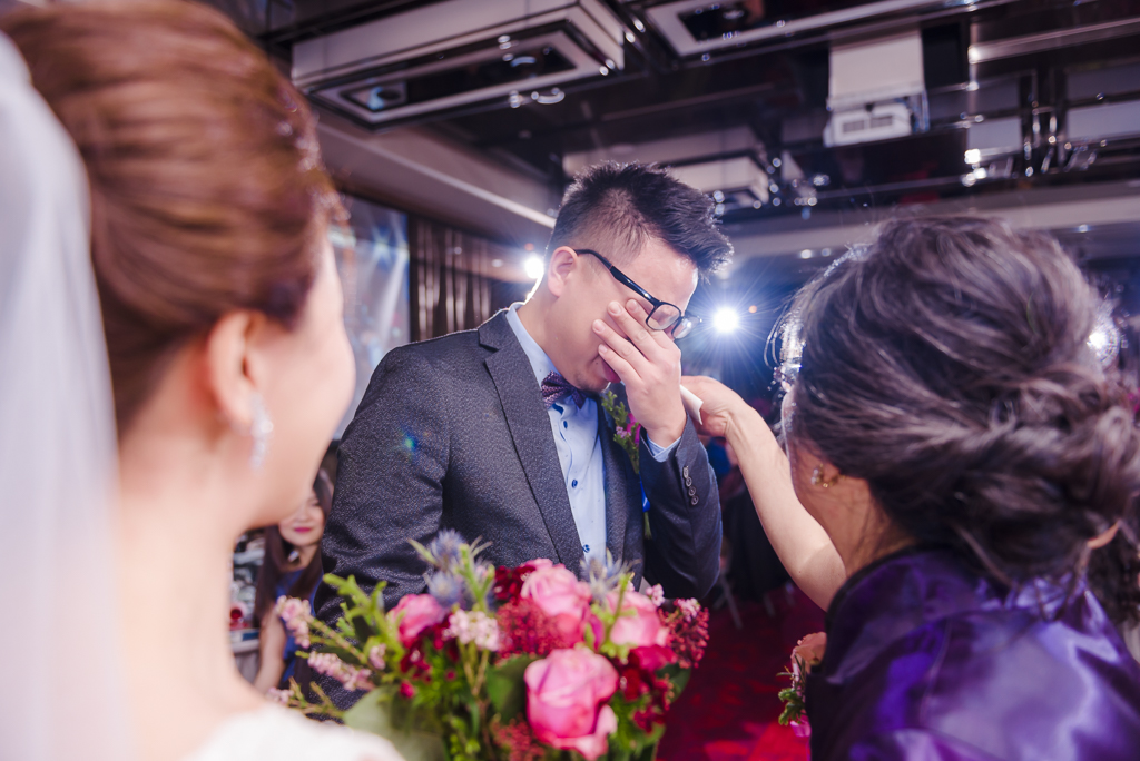 婚攝-六福萬怡婚宴-婚攝大嘴 (98)