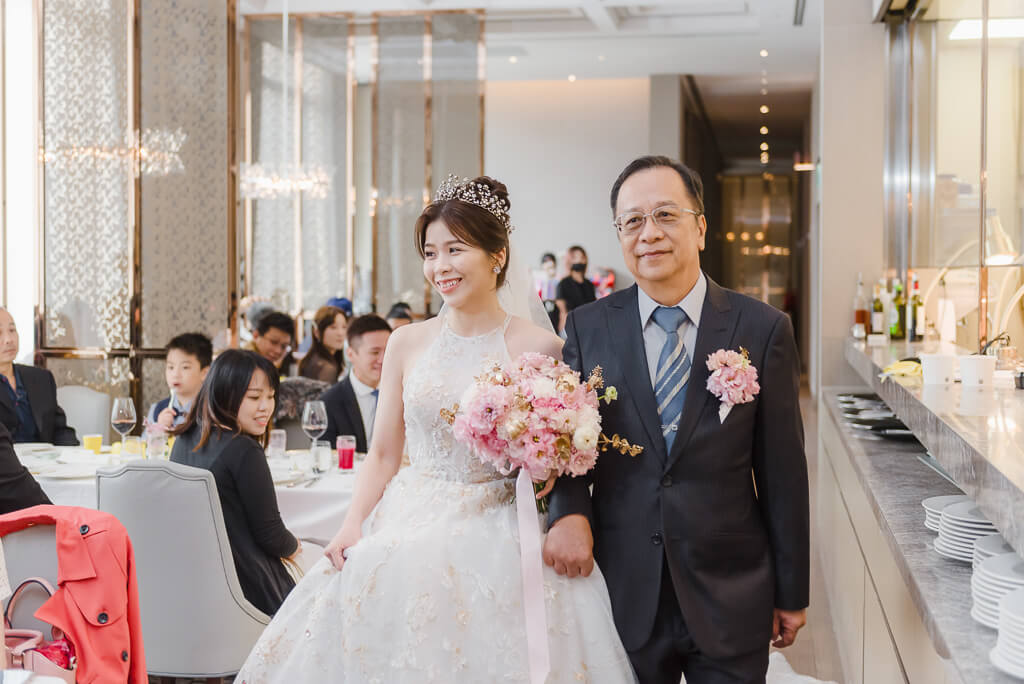台北美福大飯店婚宴婚禮紀錄婚攝婚紗結婚 台北美福大飯店婚宴,台北婚攝,婚攝,婚禮攝影,婚禮紀錄,婚禮,結婚,婚紗,新娘,新秘,婚宴,婚攝作品,婚攝價格,台北美福酒店