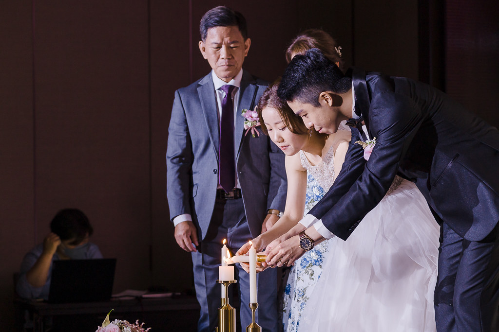 國泰萬怡雨天證婚室內場地婚攝 (135)